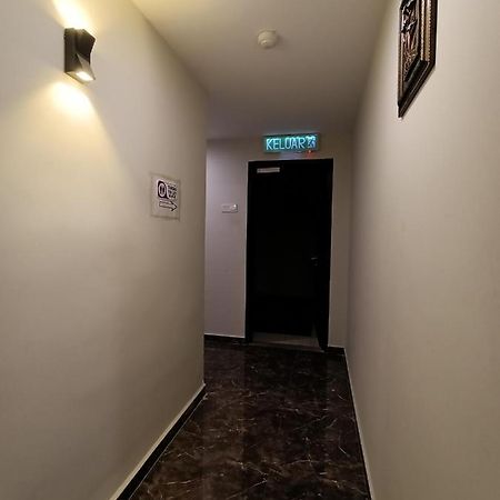Mount Austin Happy Hotel Johor Bahru Exterior photo